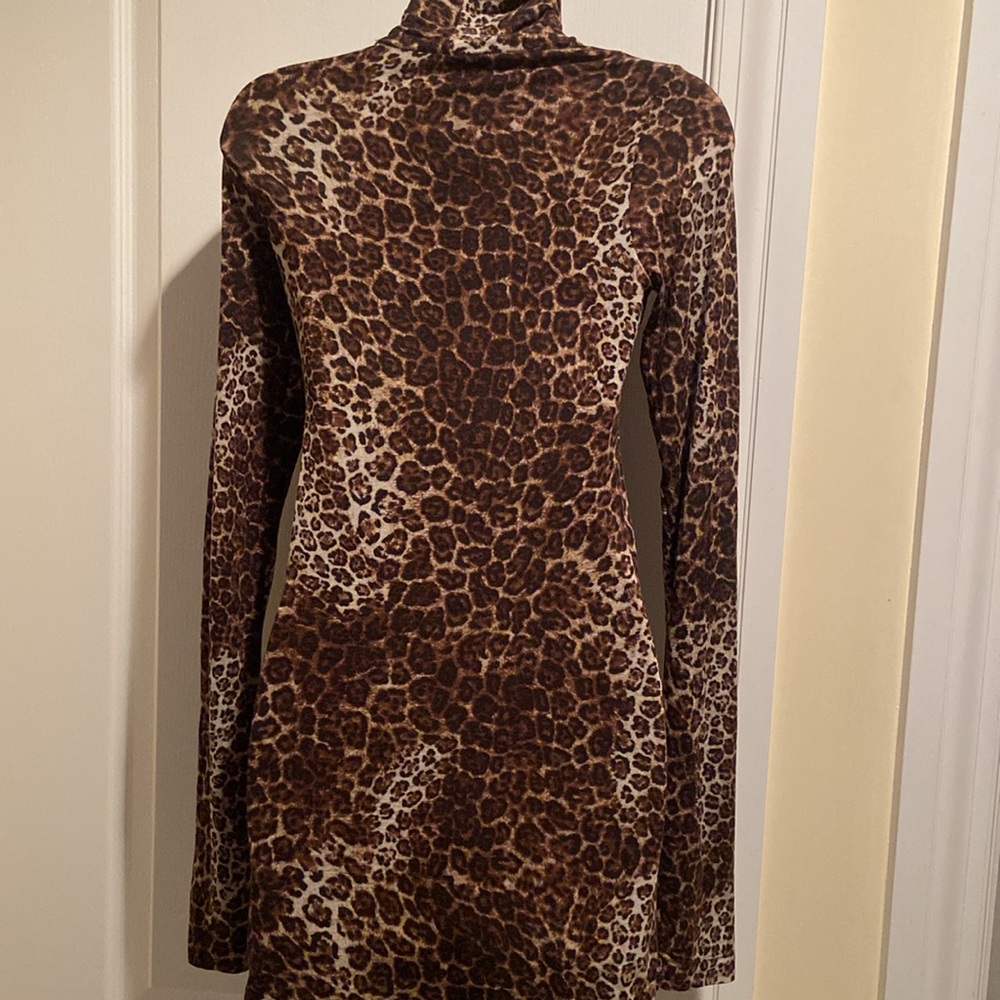 Lightweight animal print little dress - Picture 6 of 11